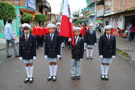 ESCOLTA 16 DE SEPTIEMBRE 2013